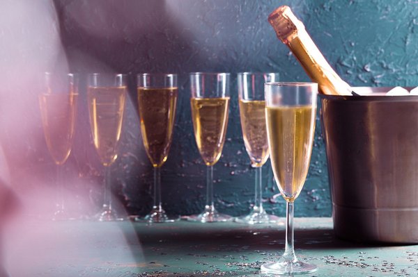 Champagne direct producteur : conseils personnalisés pour vos événements