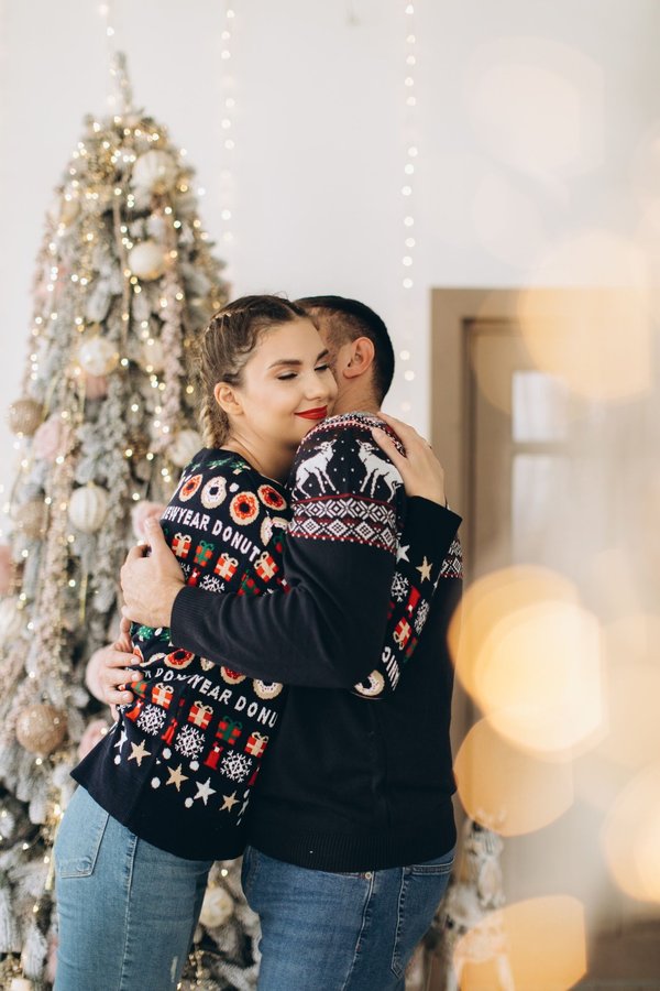 Optez pour un pull de noël personnalisé : alliez style et originalité